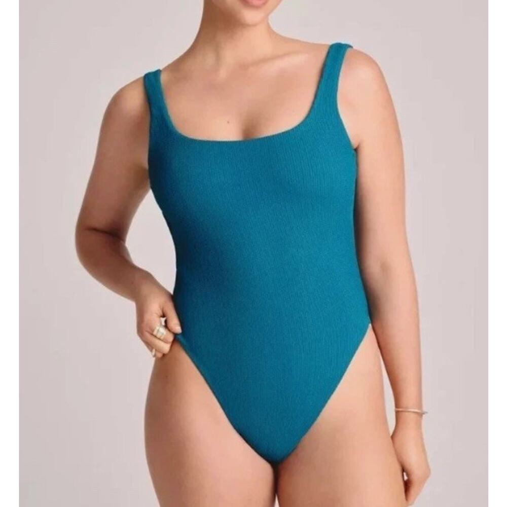 Vitamin A Blue Textured One Piece Swimsuit Women’s Medium Scoop Back Ribbed NWT